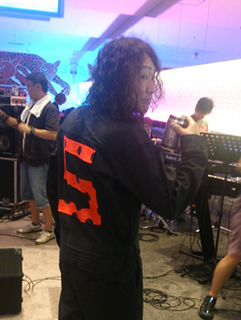 1320831AKUN.jpg
